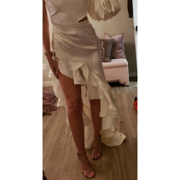 SOLD Monica One-Sleeve Asymmetric Ruffle Gown - Picture 11 of 16